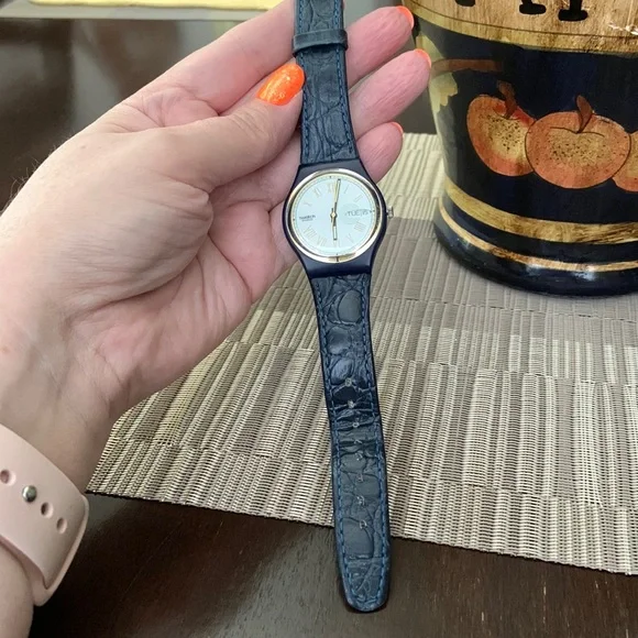 Swatch | Accessories | Swatch Watch With Leather Band Needs  display picture 1